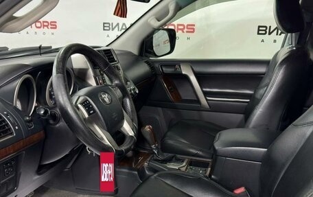 Toyota Land Cruiser Prado 150 рестайлинг 2, 2011 год, 2 820 000 рублей, 15 фотография