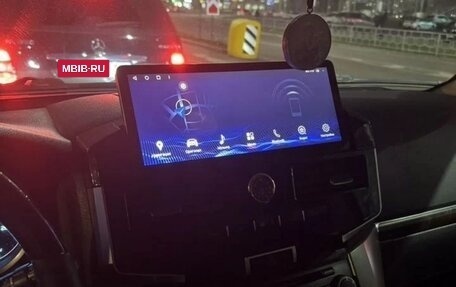 Toyota Land Cruiser 200, 2010 год, 1 790 000 рублей, 7 фотография