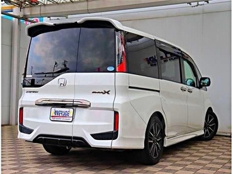 Honda Stepwgn V рестайлинг, 2021 год, 1 450 000 рублей, 1 фотография