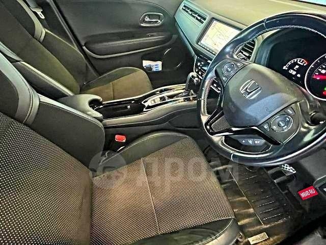 Honda Vezel, 2020 год, 1 500 000 рублей, 13 фотография