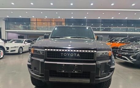 Toyota Land Cruiser Prado, 2024 год, 10 590 000 рублей, 2 фотография