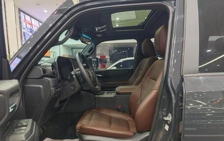 Toyota Land Cruiser Prado, 2024 год, 10 590 000 рублей, 13 фотография