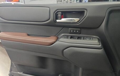 Toyota Land Cruiser Prado, 2024 год, 10 590 000 рублей, 7 фотография