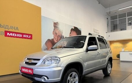 Chevrolet Niva I рестайлинг, 2016 год, 579 000 рублей, 1 фотография