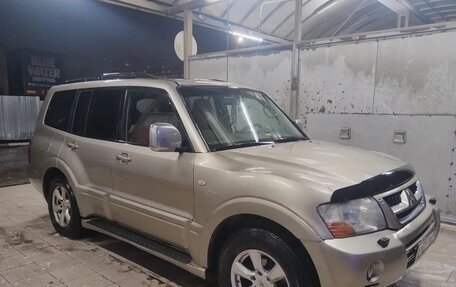 Mitsubishi Pajero III рестайлинг, 2005 год, 750 000 рублей, 6 фотография