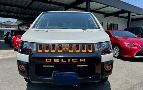 Mitsubishi Delica D:5 I, 2018 год, 2 000 000 рублей, 2 фотография