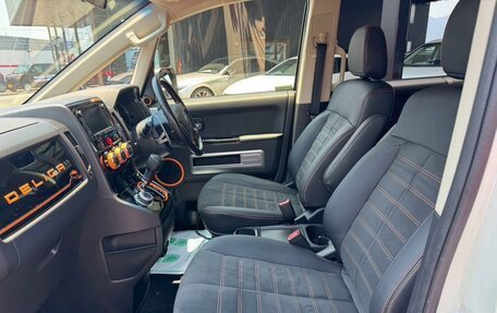 Mitsubishi Delica D:5 I, 2018 год, 2 000 000 рублей, 16 фотография