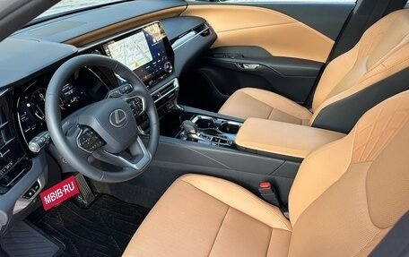 Lexus RX IV рестайлинг, 2025 год, 7 950 000 рублей, 12 фотография