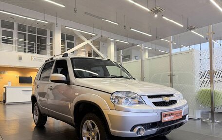 Chevrolet Niva I рестайлинг, 2016 год, 579 000 рублей, 3 фотография