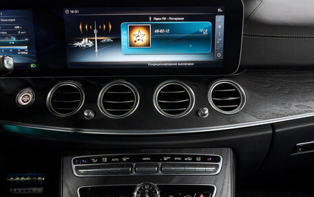 Mercedes-Benz E-Класс, 2017 год, 3 699 000 рублей, 25 фотография