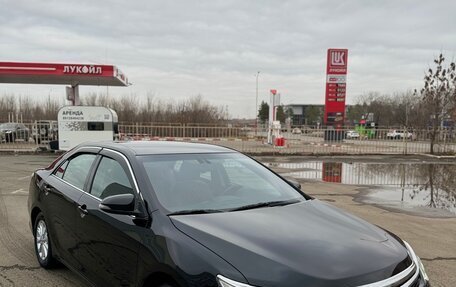 Toyota Camry, 2018 год, 1 990 000 рублей, 3 фотография