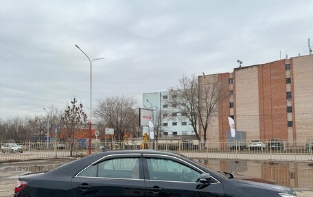 Toyota Camry, 2018 год, 1 990 000 рублей, 5 фотография