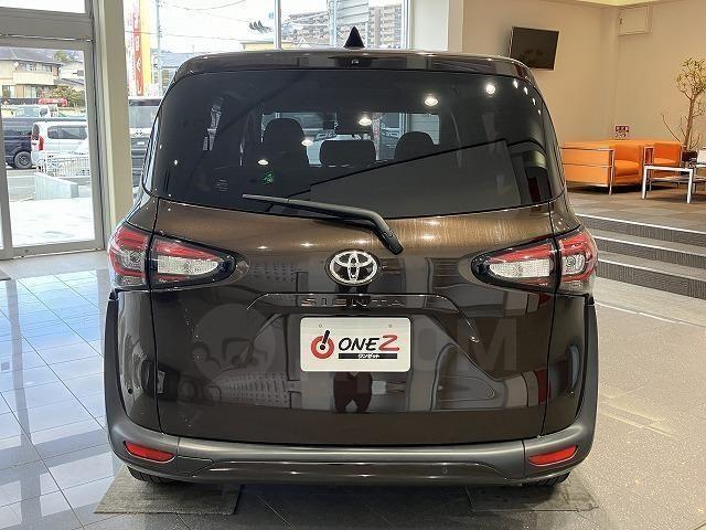 Toyota Sienta II, 2021 год, 1 240 000 рублей, 5 фотография