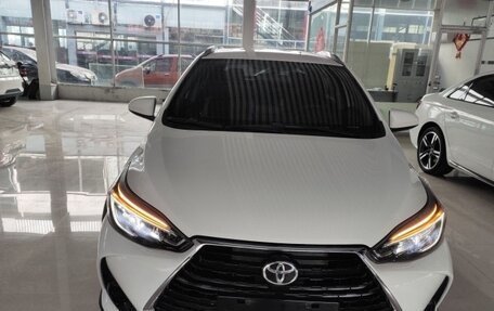 Toyota Yaris XP150 рестайлинг, 2022 год, 995 325 рублей, 2 фотография