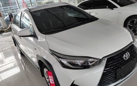 Toyota Yaris XP150 рестайлинг, 2022 год, 995 325 рублей, 3 фотография