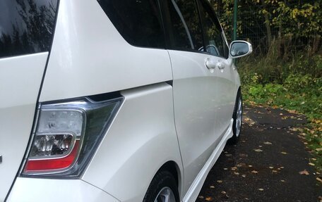 Honda Freed I, 2012 год, 1 050 000 рублей, 9 фотография