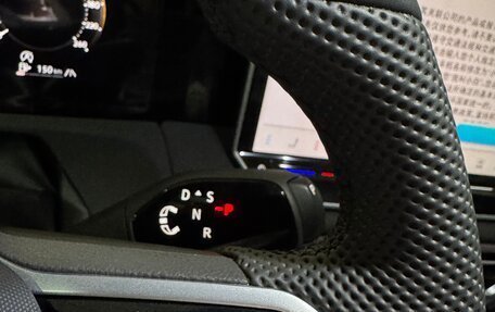 Volkswagen Tiguan, 2025 год, 4 850 000 рублей, 24 фотография