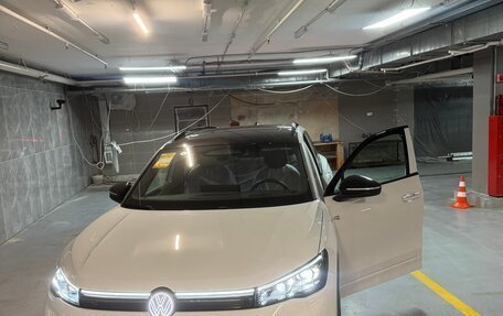 Volkswagen Tiguan, 2025 год, 4 850 000 рублей, 27 фотография