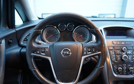 Opel Astra J, 2011 год, 636 000 рублей, 12 фотография