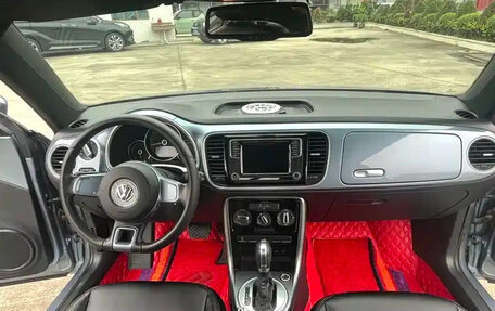 Volkswagen Beetle, 2019 год, 1 240 999 рублей, 8 фотография