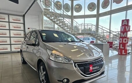 Peugeot 208 II, 2014 год, 735 000 рублей, 3 фотография