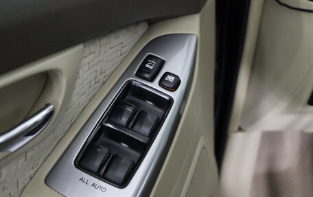 Toyota Land Cruiser Prado 120 рестайлинг, 2006 год, 2 049 990 рублей, 13 фотография