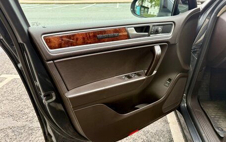 Volkswagen Touareg III, 2013 год, 2 390 000 рублей, 15 фотография