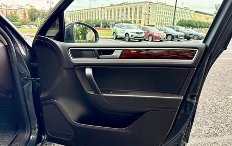 Volkswagen Touareg III, 2013 год, 2 390 000 рублей, 19 фотография