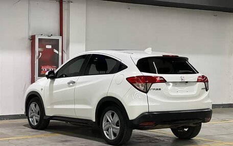 Honda Vezel, 2020 год, 1 665 000 рублей, 5 фотография