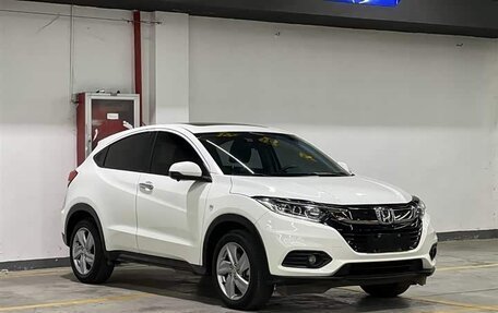 Honda Vezel, 2020 год, 1 665 000 рублей, 3 фотография