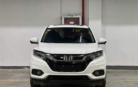 Honda Vezel, 2020 год, 1 665 000 рублей, 2 фотография