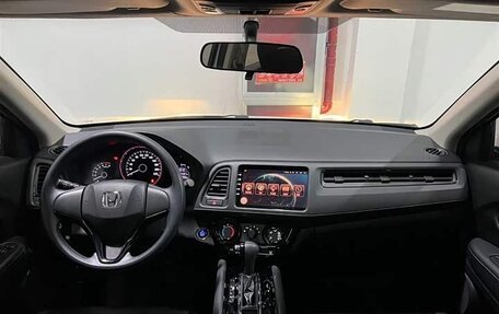 Honda Vezel, 2020 год, 1 665 000 рублей, 10 фотография