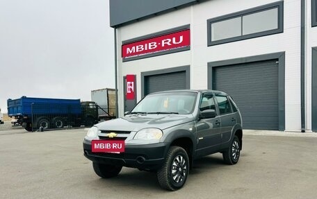 Chevrolet Niva I рестайлинг, 2016 год, 699 999 рублей, 2 фотография