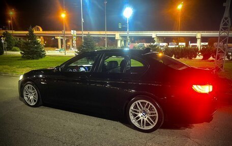 BMW 5 серия, 2010 год, 2 100 000 рублей, 26 фотография