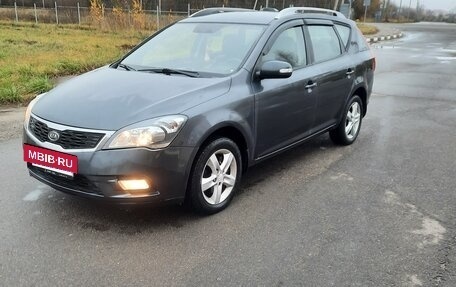 KIA cee'd I рестайлинг, 2011 год, 890 000 рублей, 2 фотография