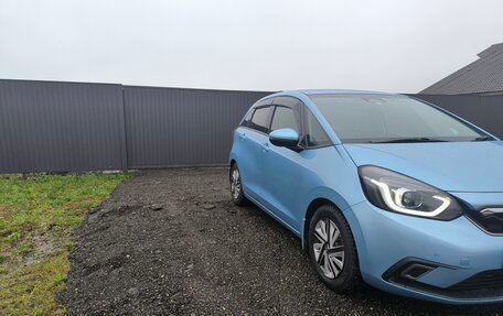 Honda Fit, 2021 год, 1 550 000 рублей, 3 фотография