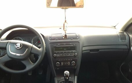 Skoda Octavia, 2011 год, 980 000 рублей, 12 фотография