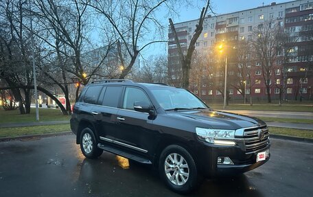 Toyota Land Cruiser 200, 2016 год, 4 700 000 рублей, 10 фотография