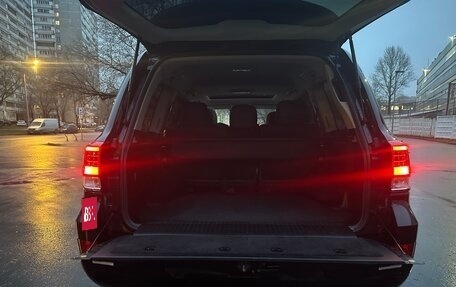 Toyota Land Cruiser 200, 2016 год, 4 700 000 рублей, 6 фотография