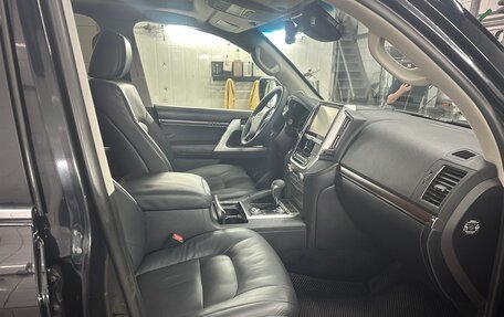 Toyota Land Cruiser 200, 2016 год, 4 700 000 рублей, 19 фотография