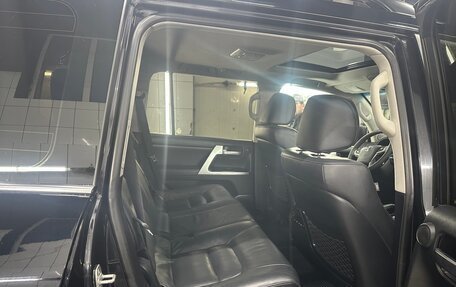 Toyota Land Cruiser 200, 2016 год, 4 700 000 рублей, 20 фотография