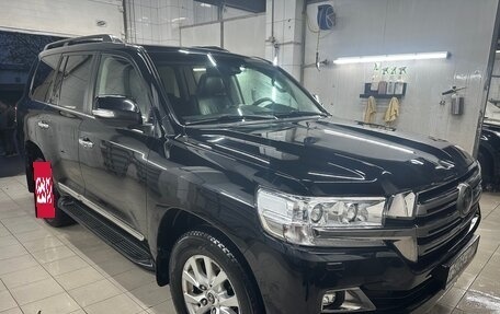 Toyota Land Cruiser 200, 2016 год, 4 700 000 рублей, 18 фотография