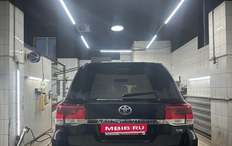 Toyota Land Cruiser 200, 2016 год, 4 700 000 рублей, 16 фотография