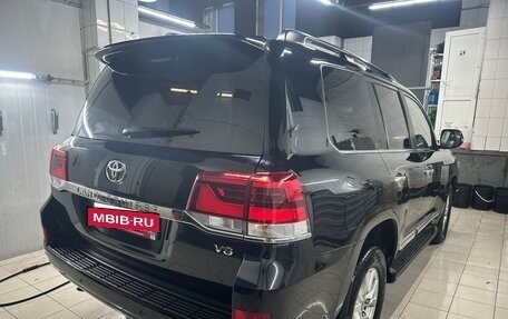 Toyota Land Cruiser 200, 2016 год, 4 700 000 рублей, 15 фотография