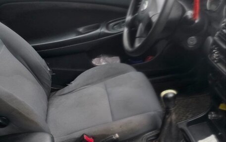 Nissan Almera, 2005 год, 200 000 рублей, 10 фотография