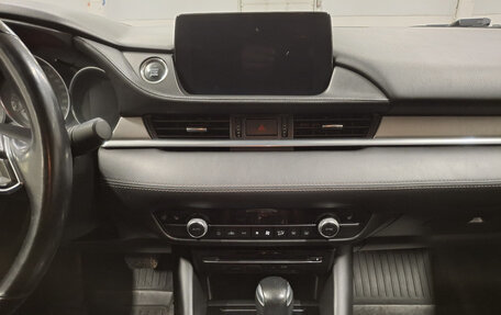 Mazda 6, 2018 год, 2 099 000 рублей, 18 фотография