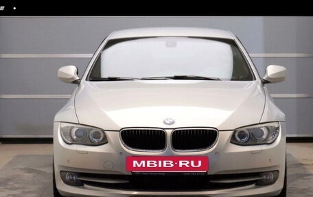 BMW 3 серия, 2011 год, 1 500 000 рублей, 3 фотография