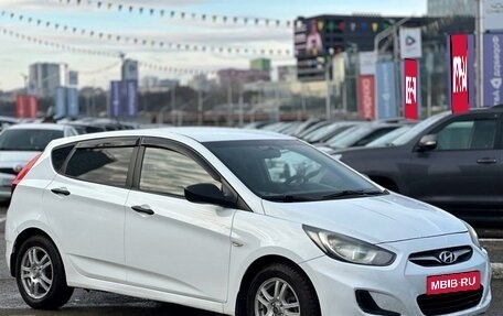 Hyundai Solaris II рестайлинг, 2014 год, 695 000 рублей, 1 фотография