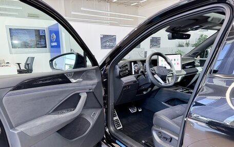 Volkswagen Tiguan, 2025 год, 4 950 000 рублей, 9 фотография