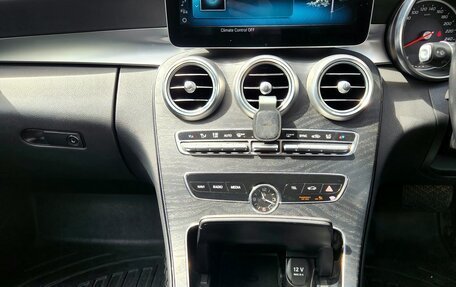 Mercedes-Benz C-Класс, 2019 год, 2 100 000 рублей, 25 фотография